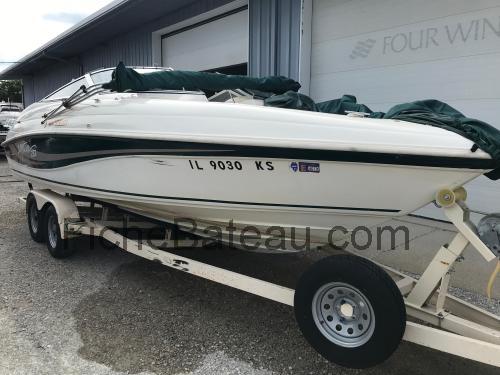 Rinker 232 Captiva Bowrider fiche technique et avis